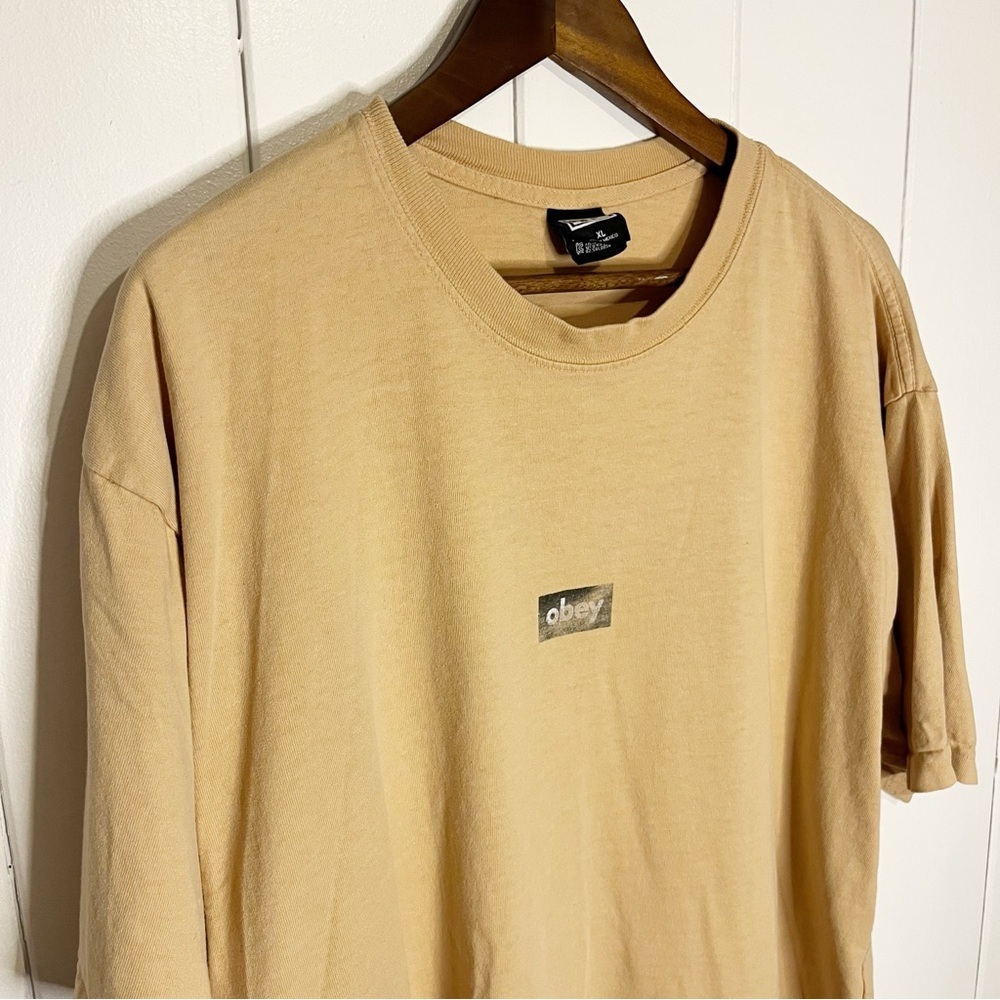 Obey Beige T-Shirt. Size XL. - Picture 2 of 7